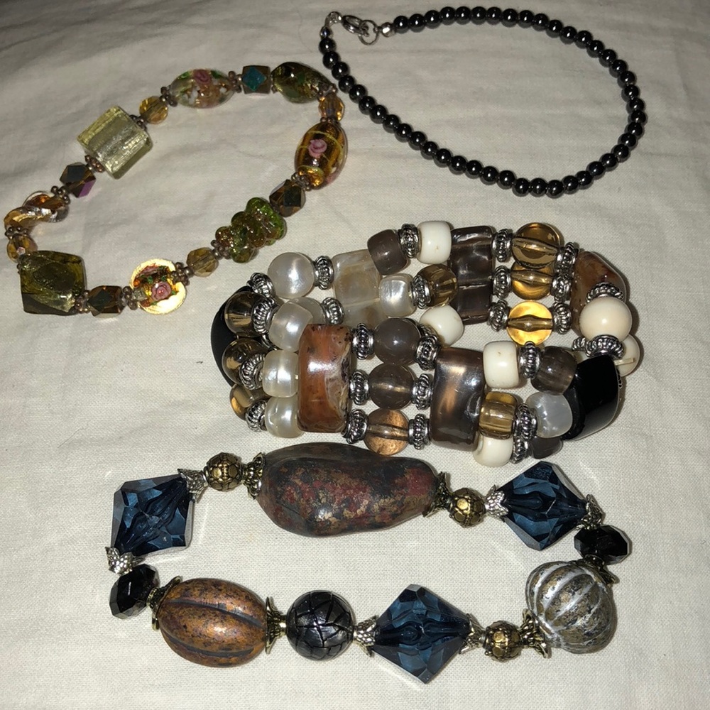 4 strands of beaded bracelet stretchy